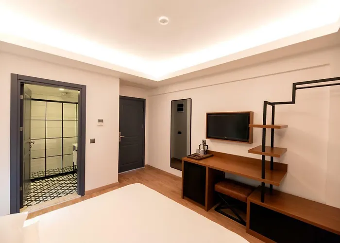 La Farine فتحية